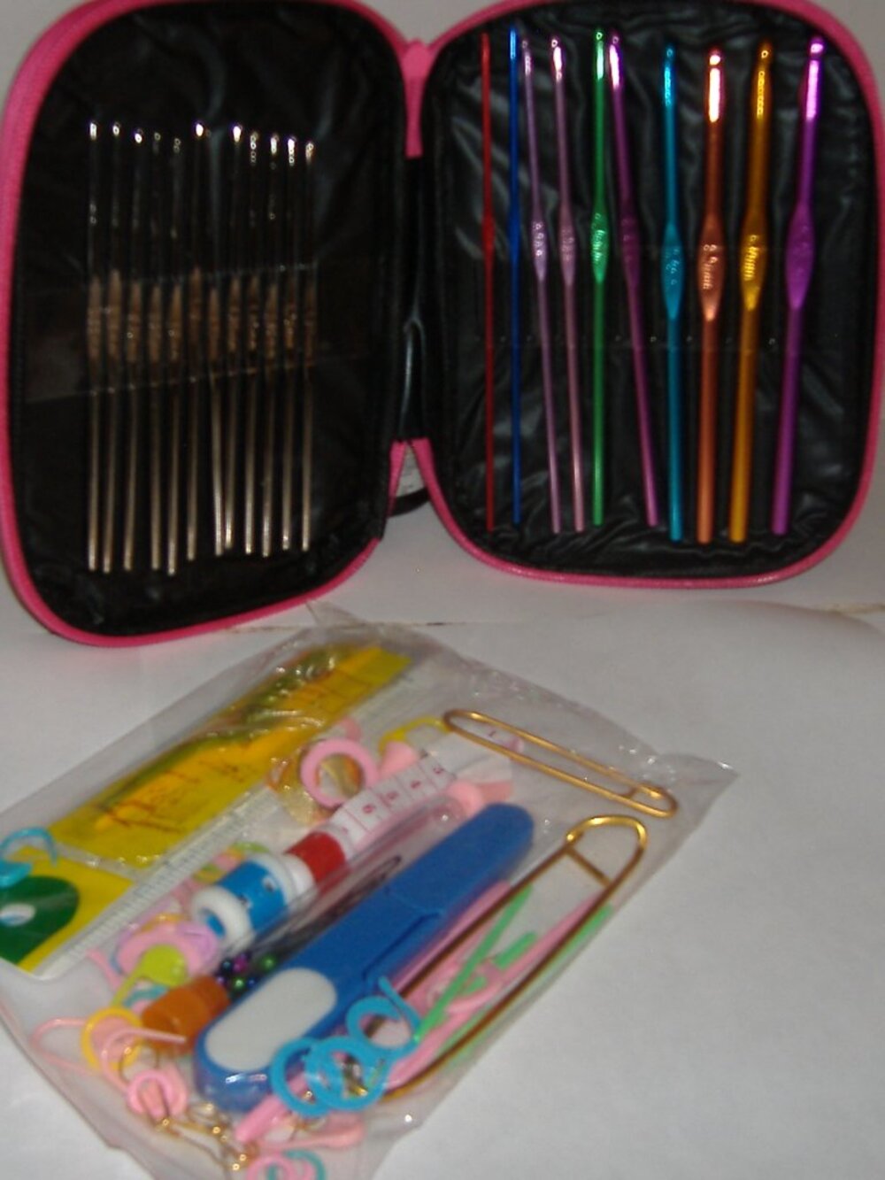 Brand new Premium Rose Red Knitting Set, Multi Size Colorful Crochet Hooks NWOTS